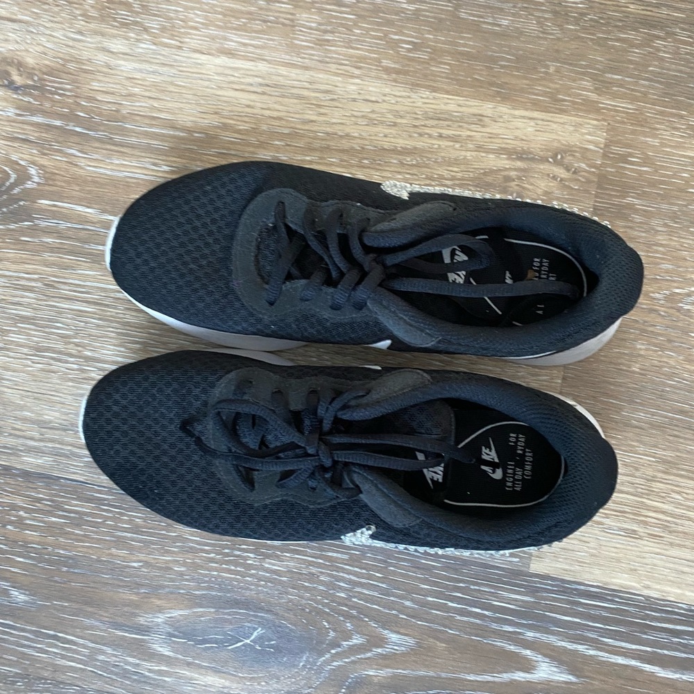 Used Rhinestone Nike Women's Tanjun - Picture 4 of 5